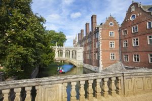 The Bridge of Sighs in Cambridge 3 sm.jpg